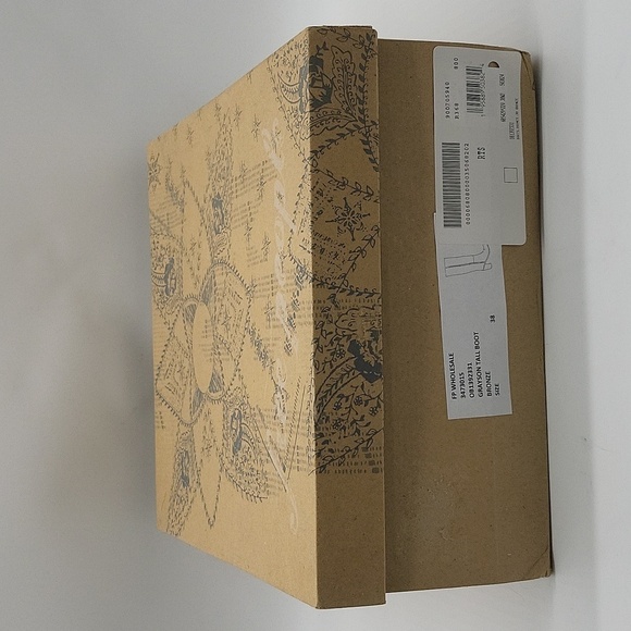 143- Free People Grayson Bronze Metallic Boots Size 7 NWT - Picture 10 of 10